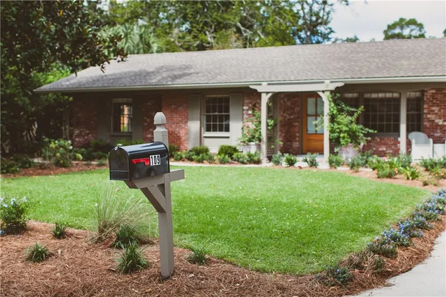 $950,000 | 109 Ingham Street, St. Simons Island, GA 31522