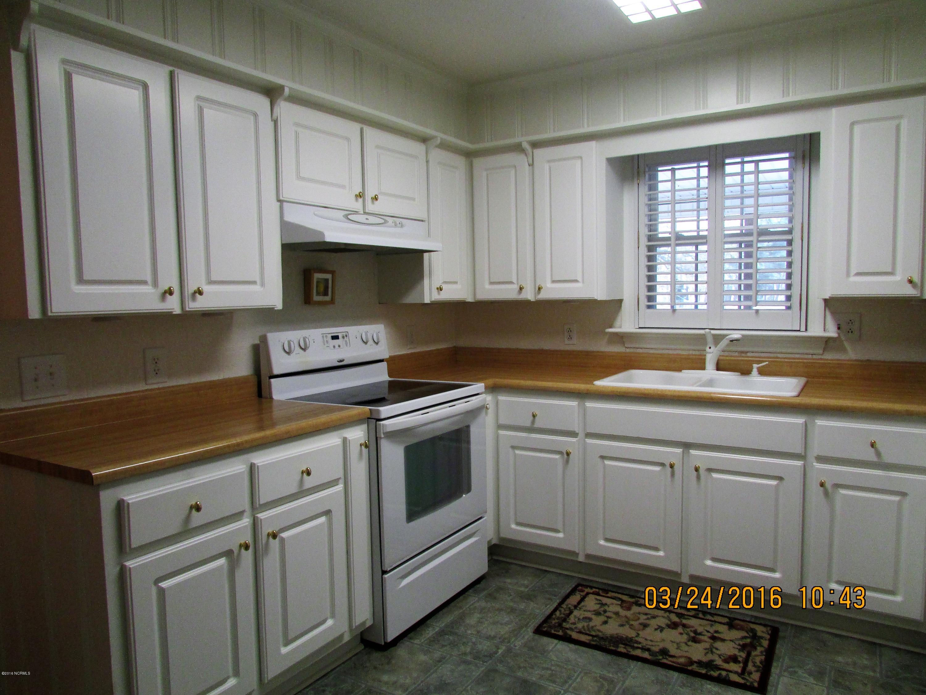 116 Warsaw Road Clinton, NC 28328 - Photo 3 of 12 2016-03-24 002