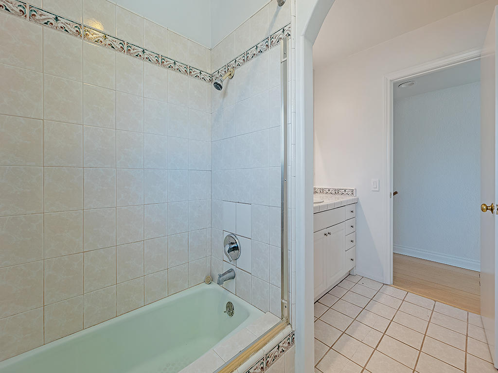 84 Flintlock Lane Bell Canyon, CA 91307 - Photo 32 of 59 44 Bathroom 1