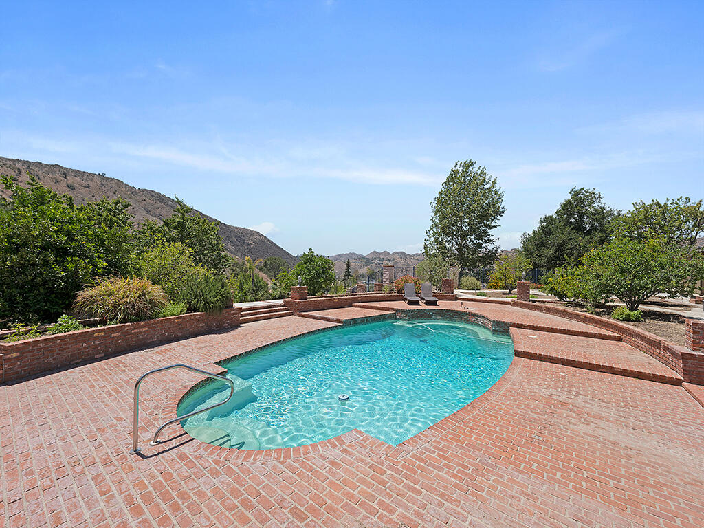 84 Flintlock Lane Bell Canyon, CA 91307 - Photo 39 of 59 53 Pool 3