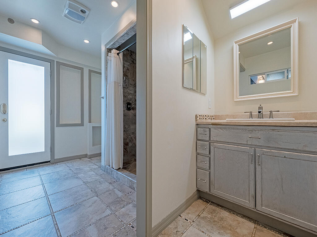 84 Flintlock Lane Bell Canyon, CA 91307 - Photo 44 of 59 56 Extra Bath next to Pool