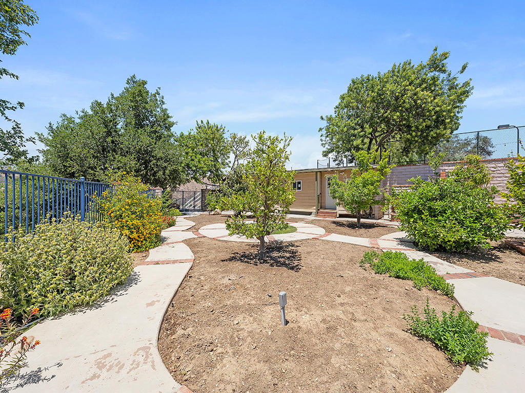 84 Flintlock Lane Bell Canyon, CA 91307 - Photo 51 of 59 14 Backyard 6