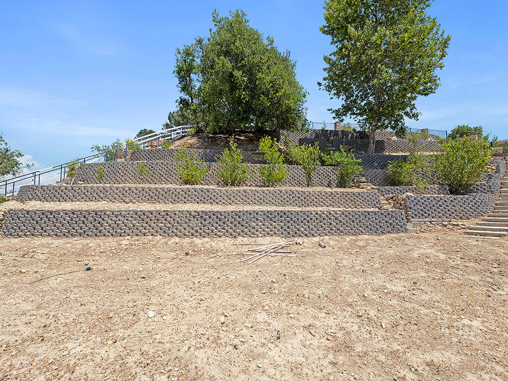 84 Flintlock Lane Bell Canyon, CA 91307 - Photo 54 of 59 10 Backyard 2