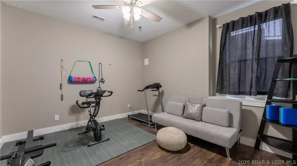 $575,000 | 190 Flynn Road, Lake Ozark, MO 65049