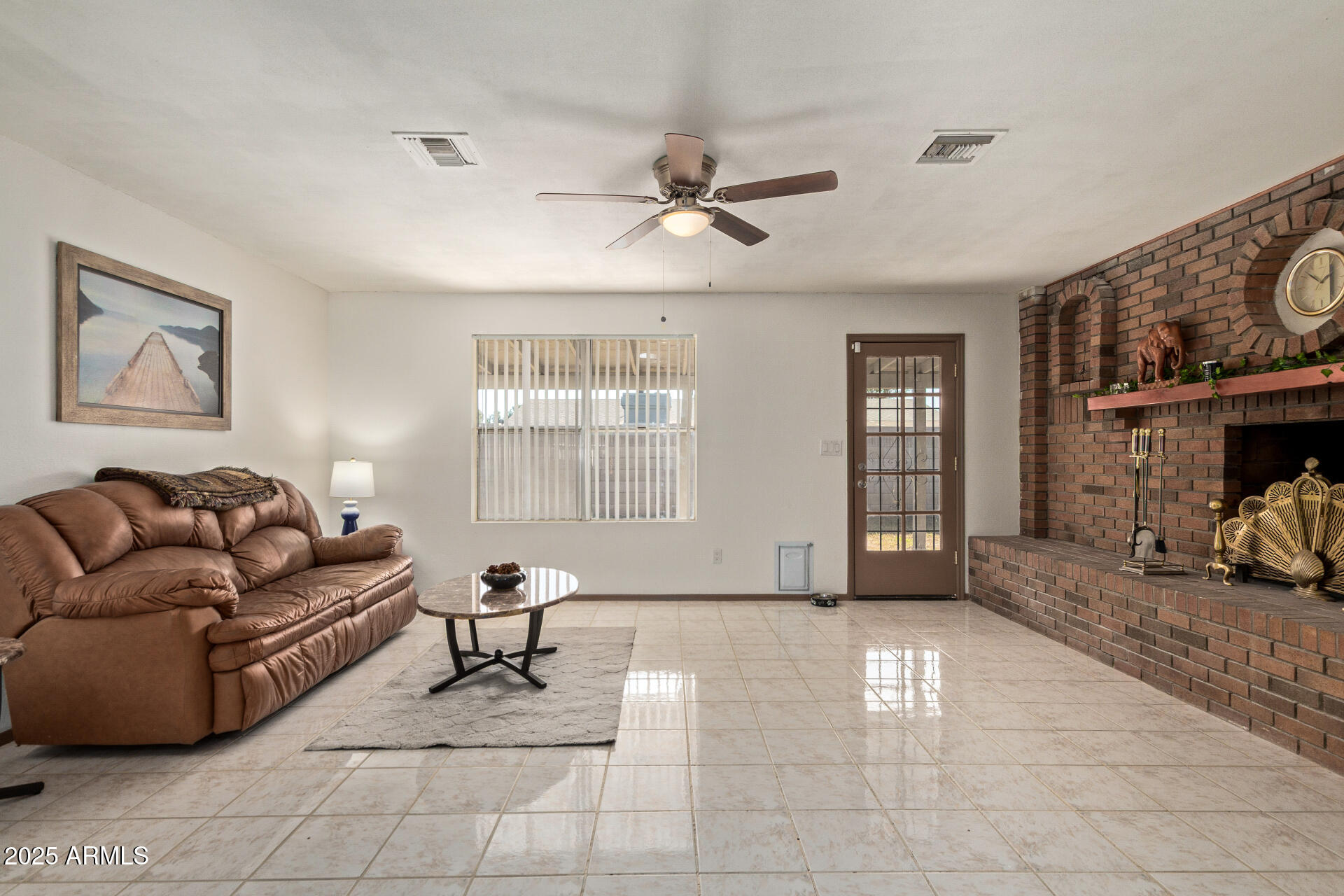 7609 West Cheery Lynn Road Phoenix, AZ 85033 - Photo 12 of 35 09 - Cheery Lynn