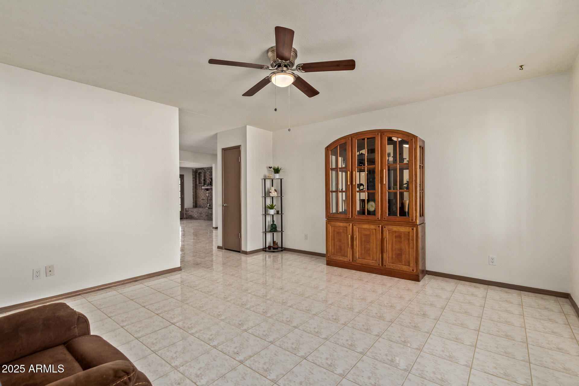 7609 West Cheery Lynn Road Phoenix, AZ 85033 - Photo 7 of 35 06 - Cheery Lynn