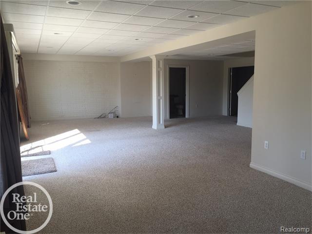644 Mountain Circle Rochester Hills, MI 48306 - Photo 13 of 18