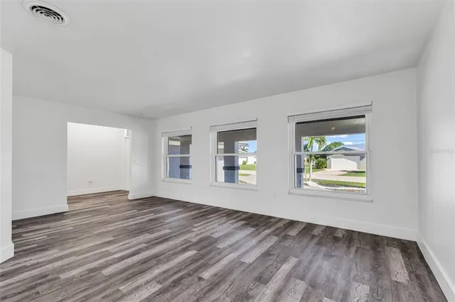 $2,850 | 2161 Aqui Esta Drive, Punta Gorda, FL 33950