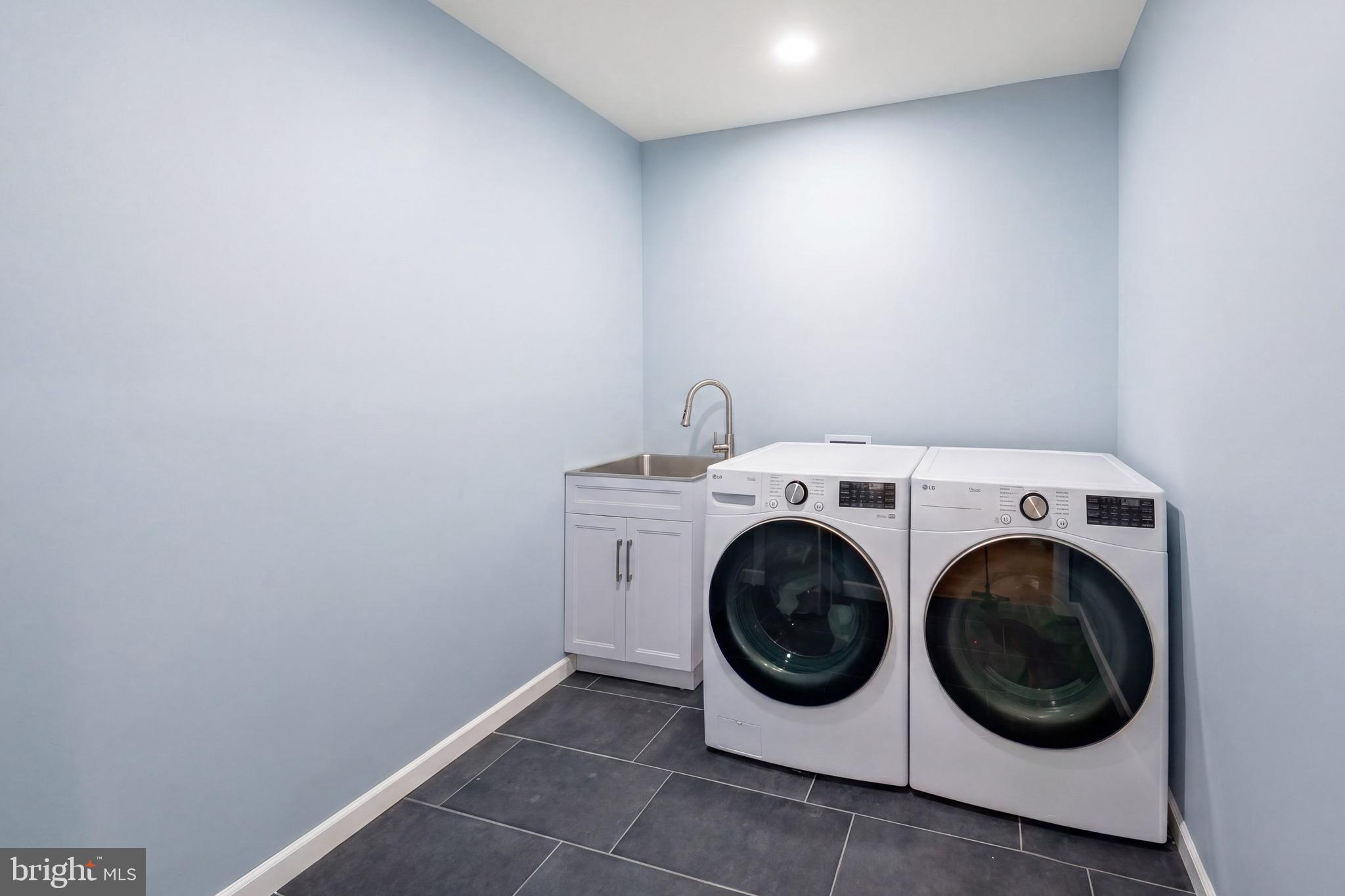 276 Deerhaven Road Front Royal, VA 22630 - Photo 42 of 61 Laundry Room