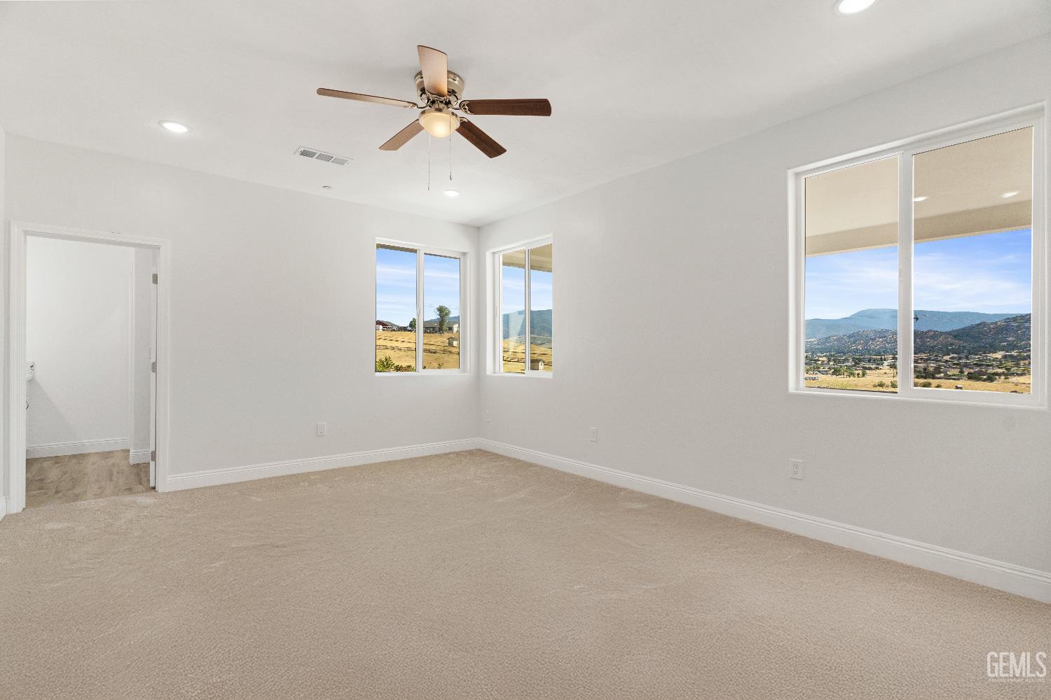 Undisclosed Address Tehachapi, CA 93561 - Photo 14 of 39