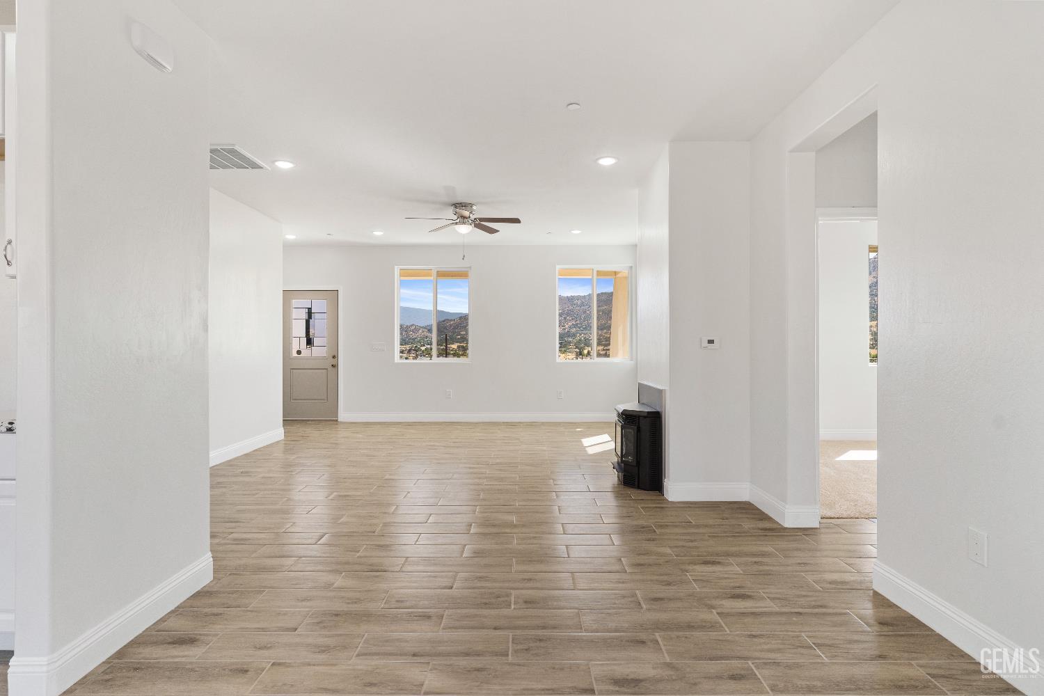 Undisclosed Address Tehachapi, CA 93561 - Photo 6 of 39