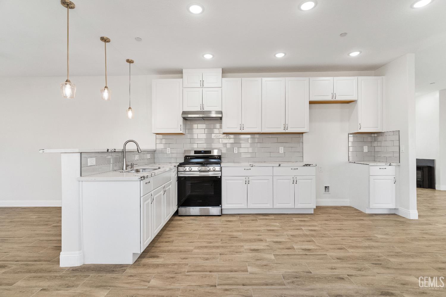 Undisclosed Address Tehachapi, CA 93561 - Photo 8 of 39