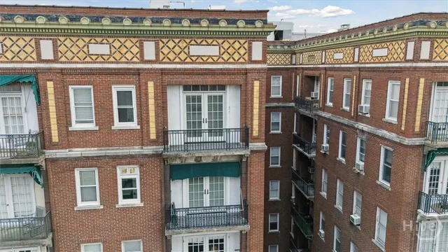 $1,395,000 | 24 East Liberty, Unit 73/83, Savannah, GA 31401