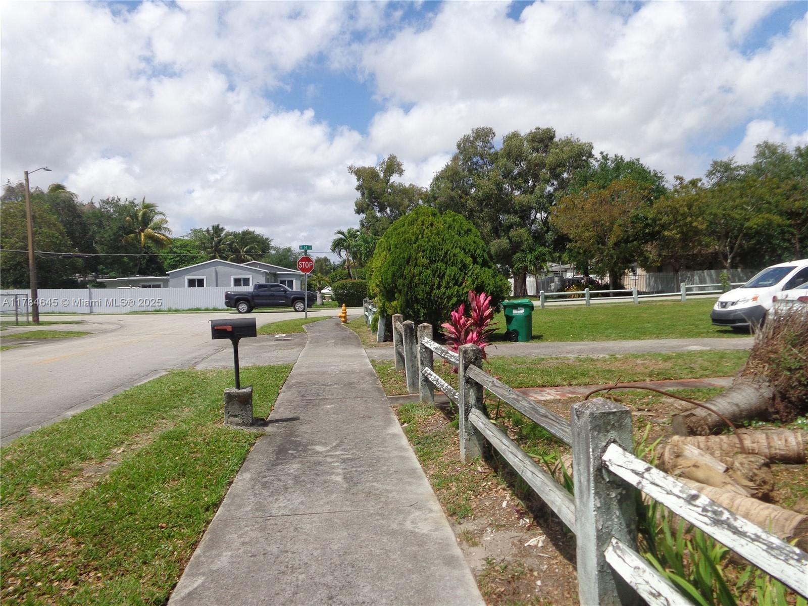 Pinewood Miami, FL 33147 - Photo 6 of 6