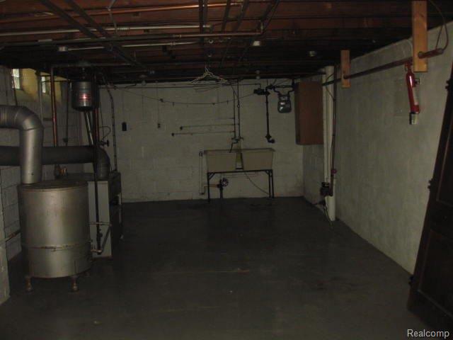 262 Lewiston Road Grosse Pointe, MI 48236 - Photo 17 of 17 Basement