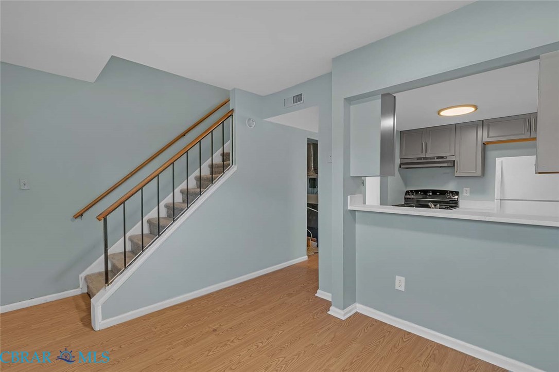 7046 Bray Road Hayes, VA 23072 - Photo 3 of 14