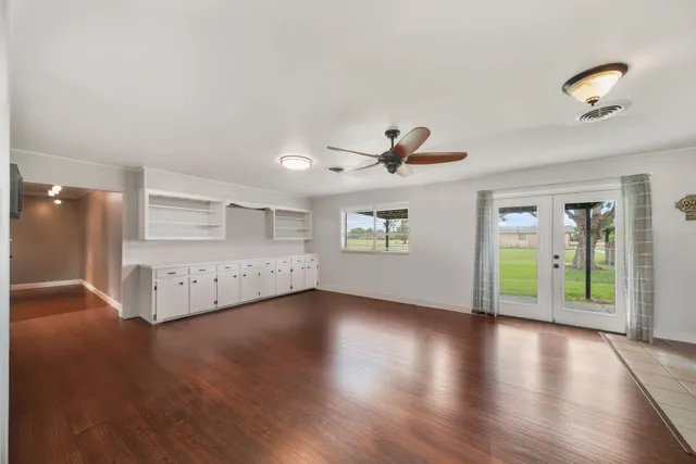 $347,500 | 2303 Perryman Avenue, Palacios, TX 77465