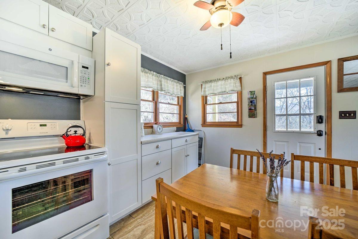 1152 South River Road Sylva, NC 28779 - Photo 8 of 19 Gallery Image 8