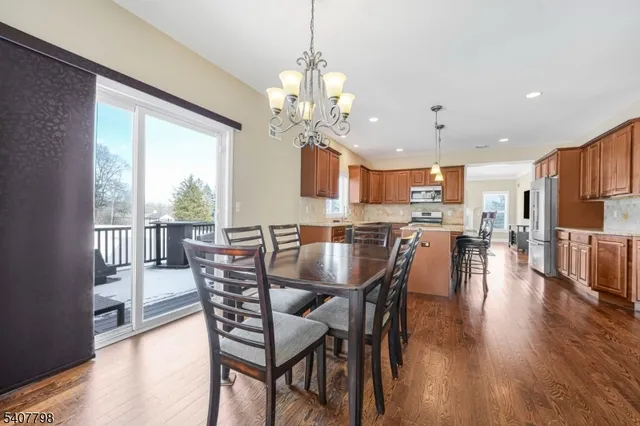 $1,088,000 | 4 Bellows Lane, Montville, NJ 07082