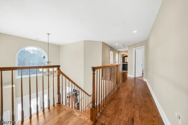 $1,088,000 | 4 Bellows Lane, Montville, NJ 07082