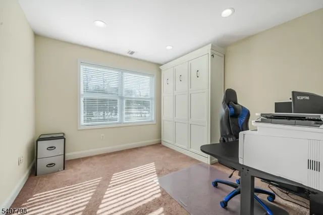 $1,088,000 | 4 Bellows Lane, Montville, NJ 07082