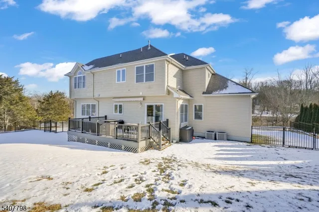 $1,088,000 | 4 Bellows Lane, Montville, NJ 07082