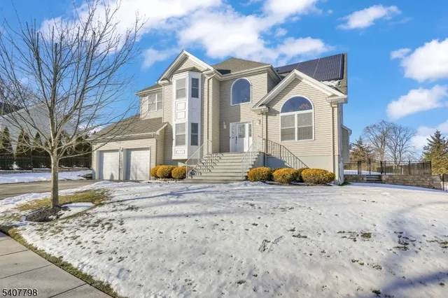 $1,088,000 | 4 Bellows Lane, Montville, NJ 07082