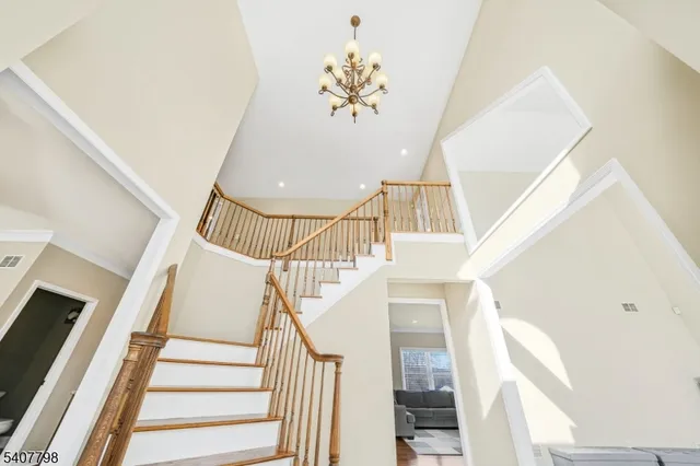 $1,088,000 | 4 Bellows Lane, Montville, NJ 07082