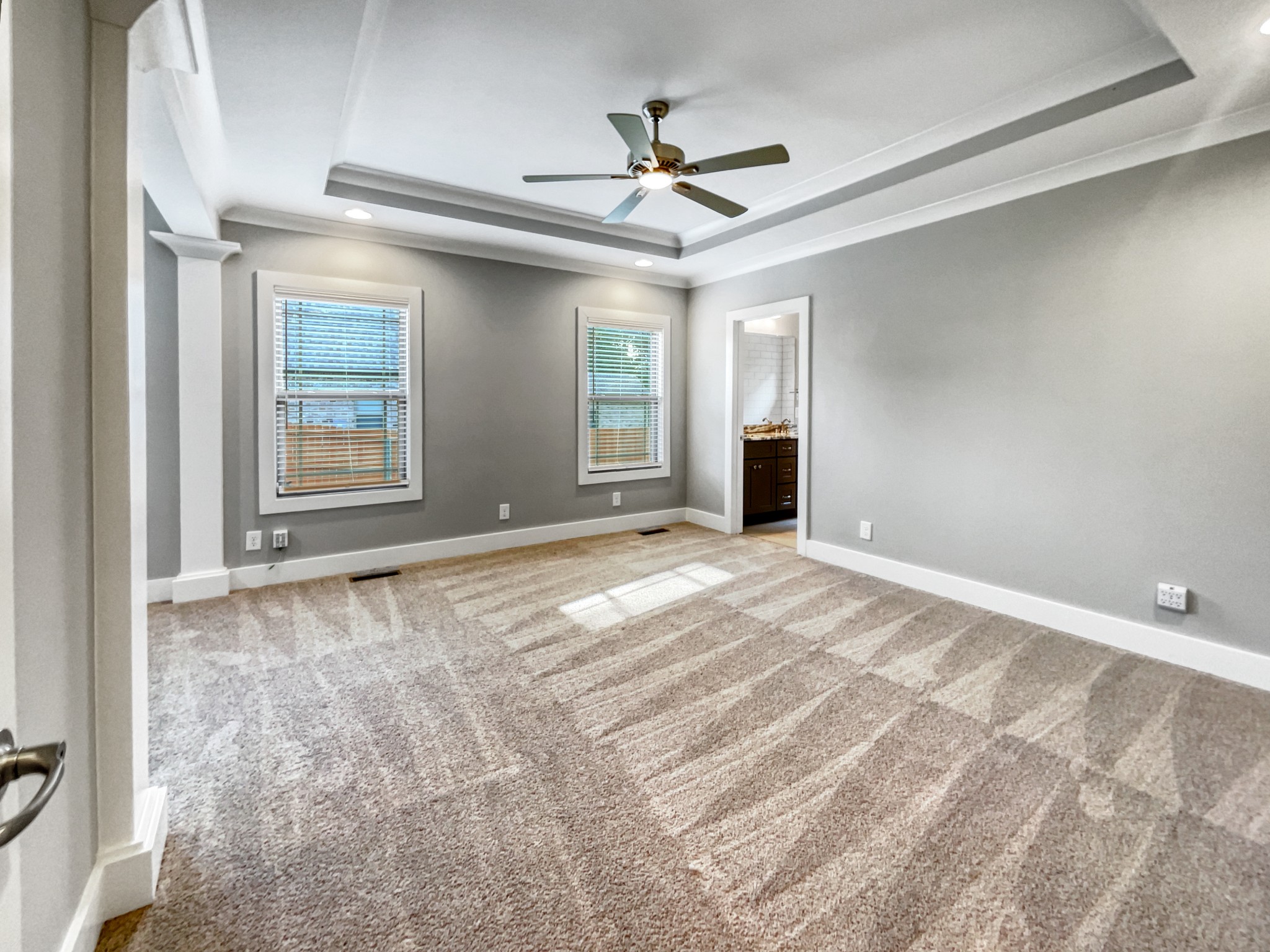6650 Murfreesboro Road Lebanon, TN 37090 - Photo 17 of 27 a view of a livingroom with a ceiling fan and window