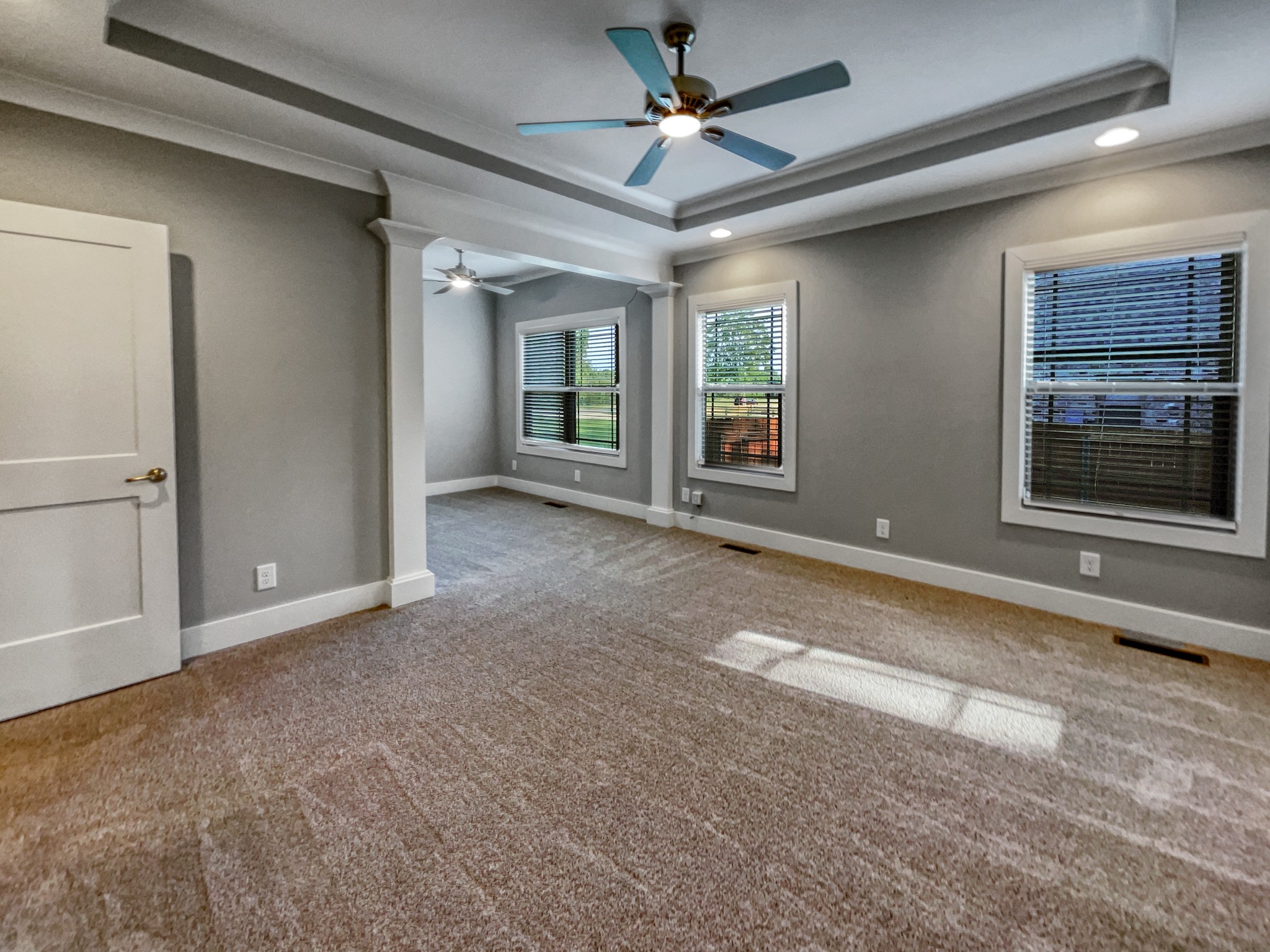 6650 Murfreesboro Road Lebanon, TN 37090 - Photo 18 of 27 a view of an empty room with a window