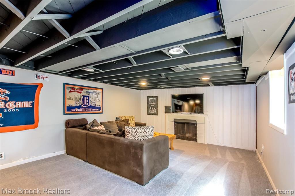 1200 Yorkshire Road Birmingham, MI 48009 - Photo 19 of 22