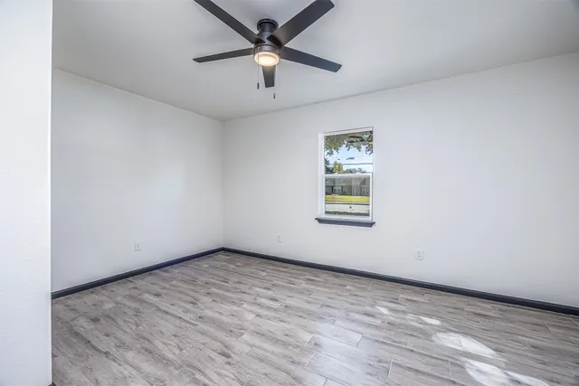 $300,000 | 1108 18th Street, Nederland, TX 77627