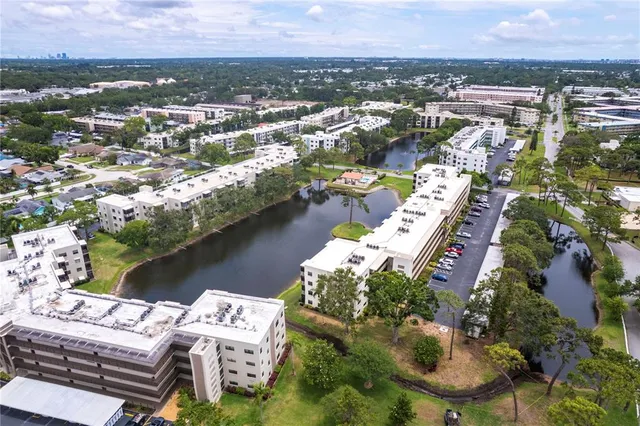 $262,500 | 6070 80th Street North, Unit 215, St. Petersburg, FL 33709