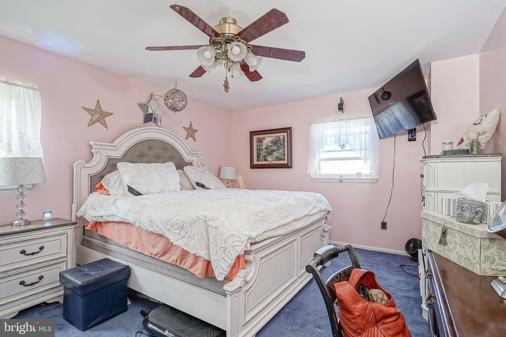 118 Golfview Drive Sewell, NJ 08080 - Photo 28 of 39 a bedroom with a bed couch and window