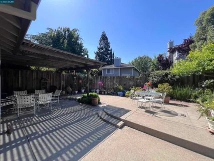 $899,000 | 2246 Bridgeport Way, Martinez, CA 94553
