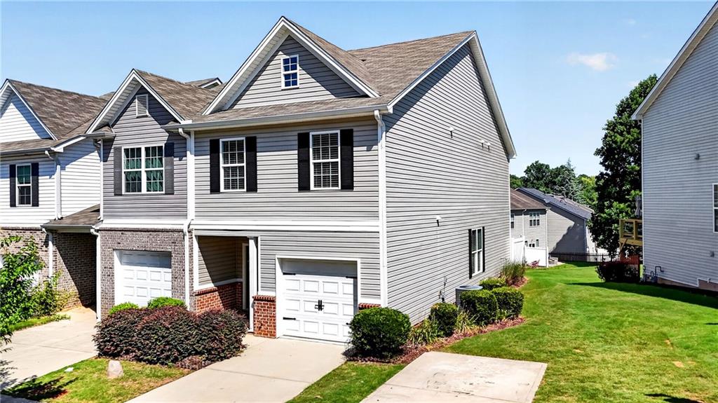 4688 Beacon Ridge Lane Flowery Branch, GA 30542 - Photo 3 of 51 Gallery Image 3