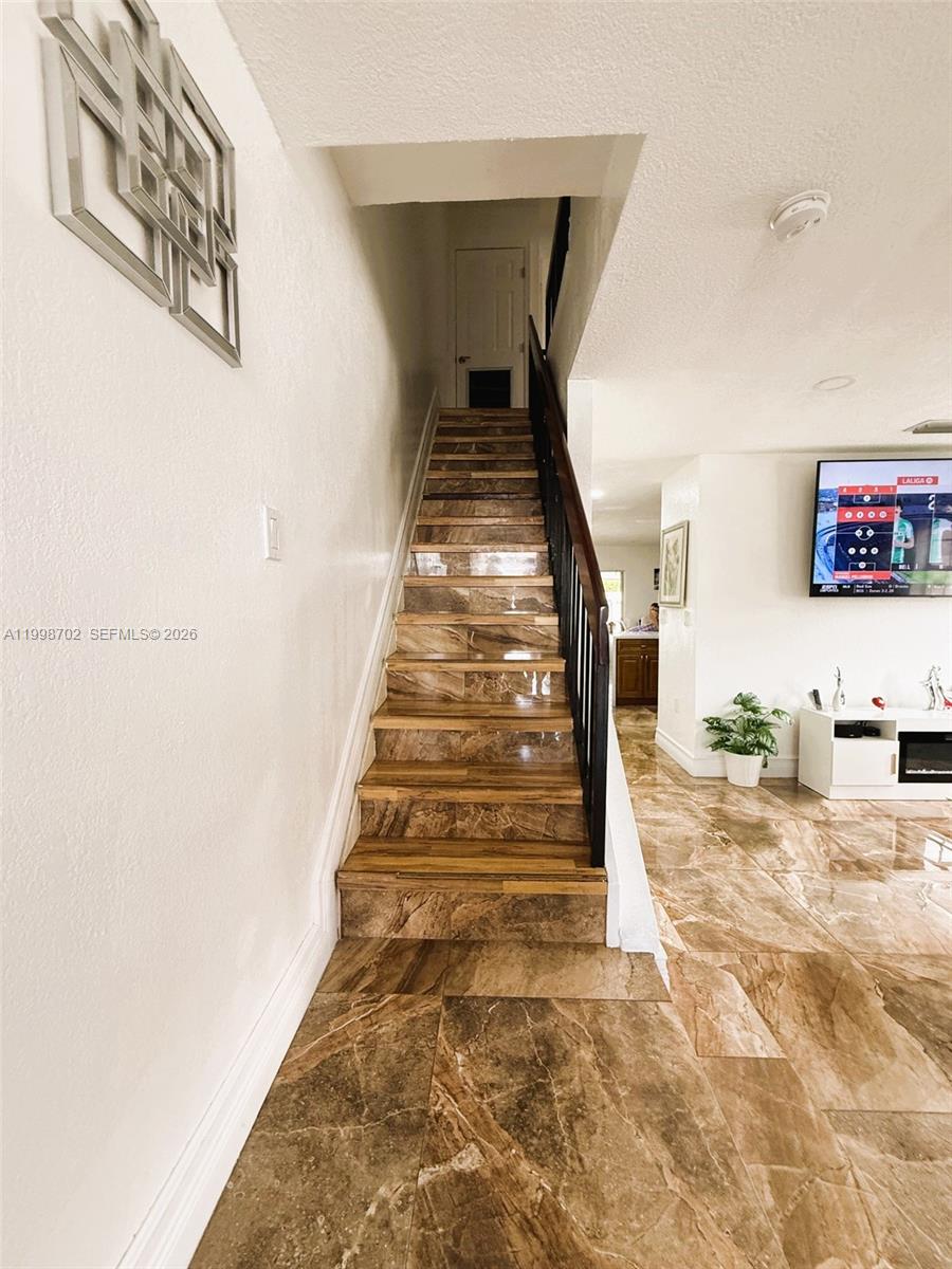 6217 Southwest 128th Place Miami, FL 33183 - Photo 5 of 47
