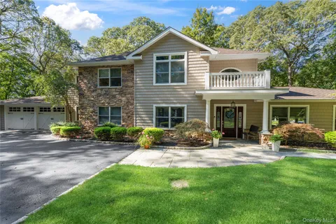 $1,950,000 | 16 Pine Road, Syosset, NY 11791
