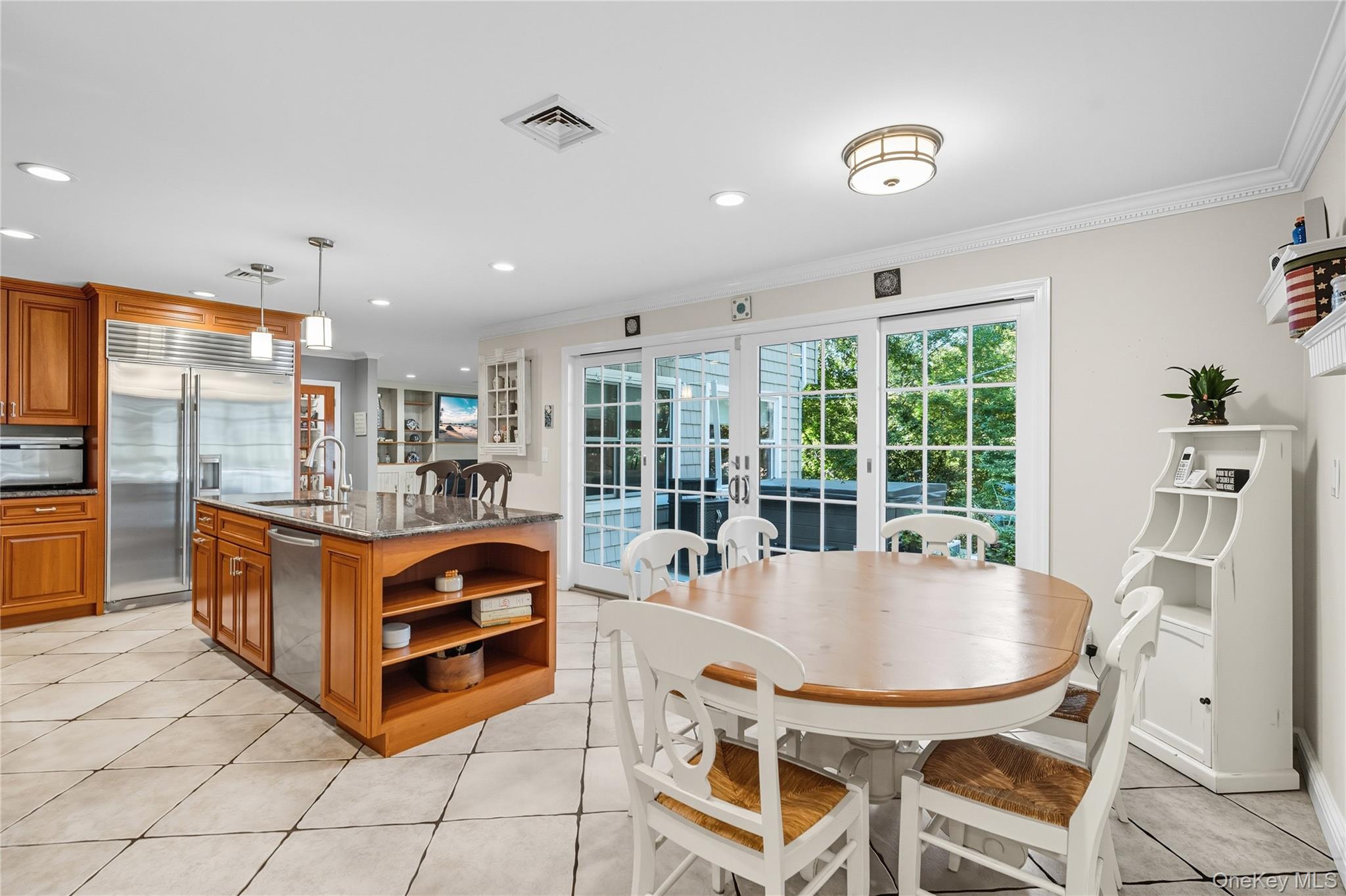 16 Pine Road Syosset, NY 11791 - Photo 14 of 48 Great layout! Sliders to rear deck