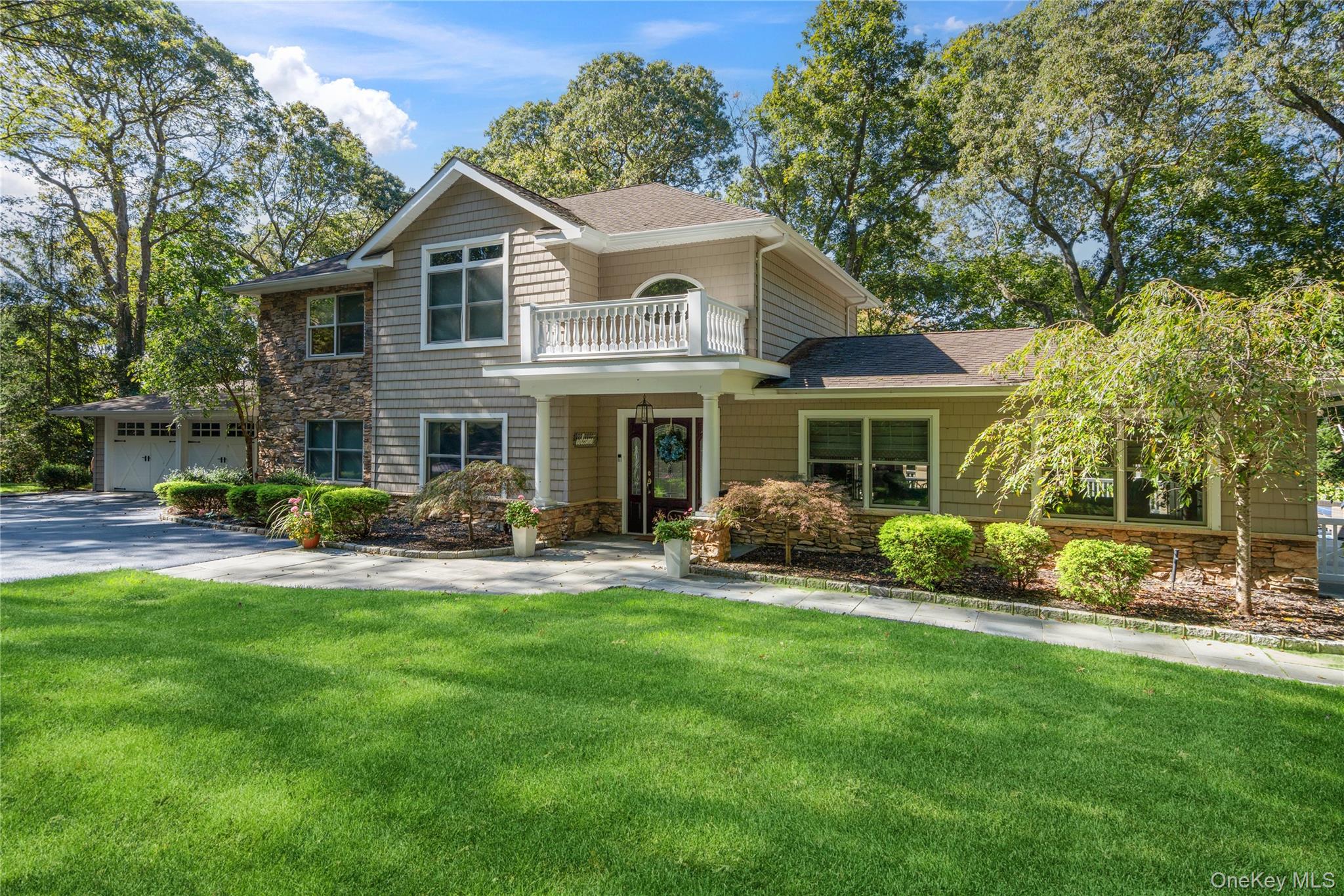 16 Pine Road Syosset, NY 11791 - Photo 2 of 48