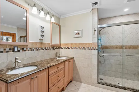 $1,950,000 | 16 Pine Road, Syosset, NY 11791