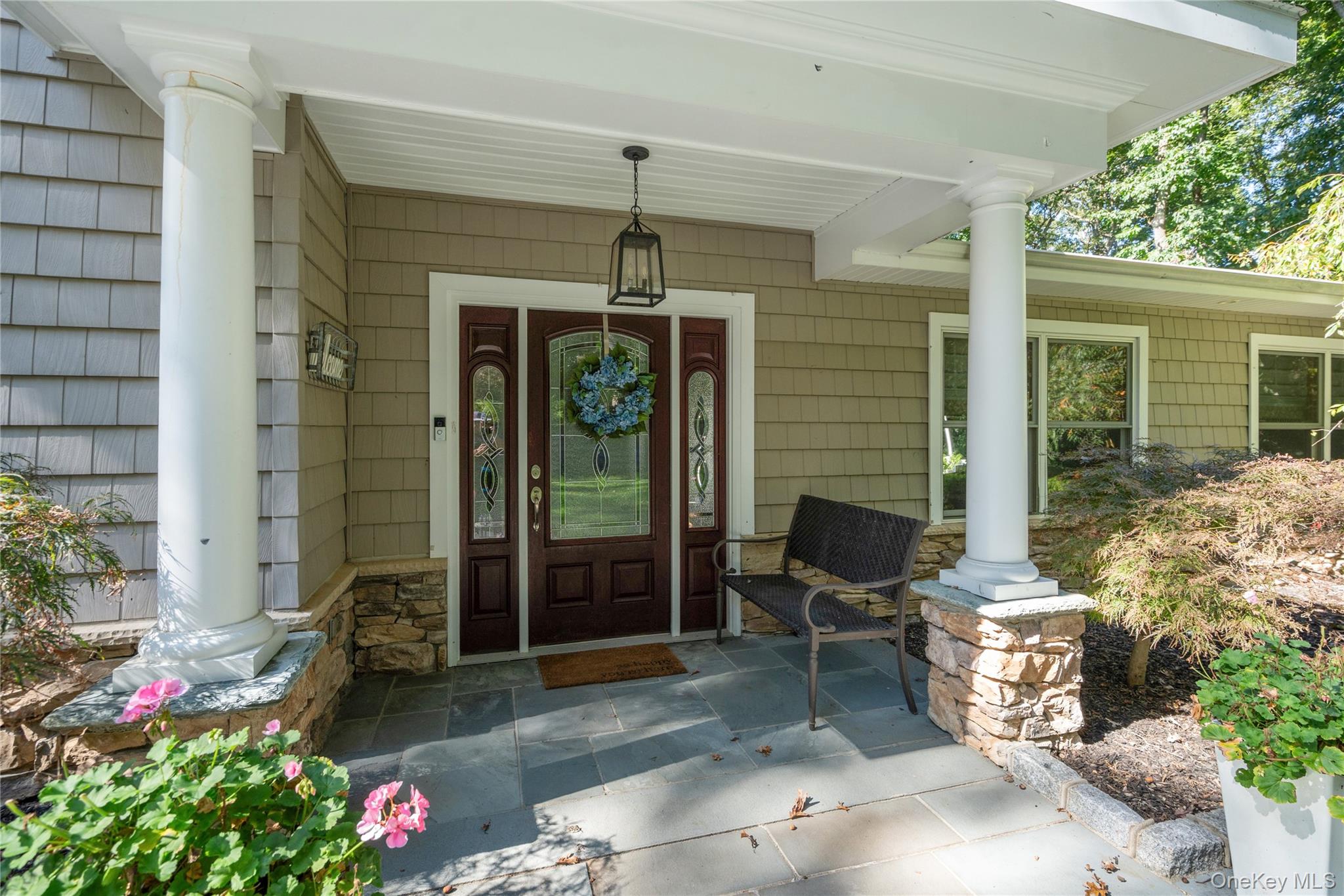 16 Pine Road Syosset, NY 11791 - Photo 3 of 48 Welcome!