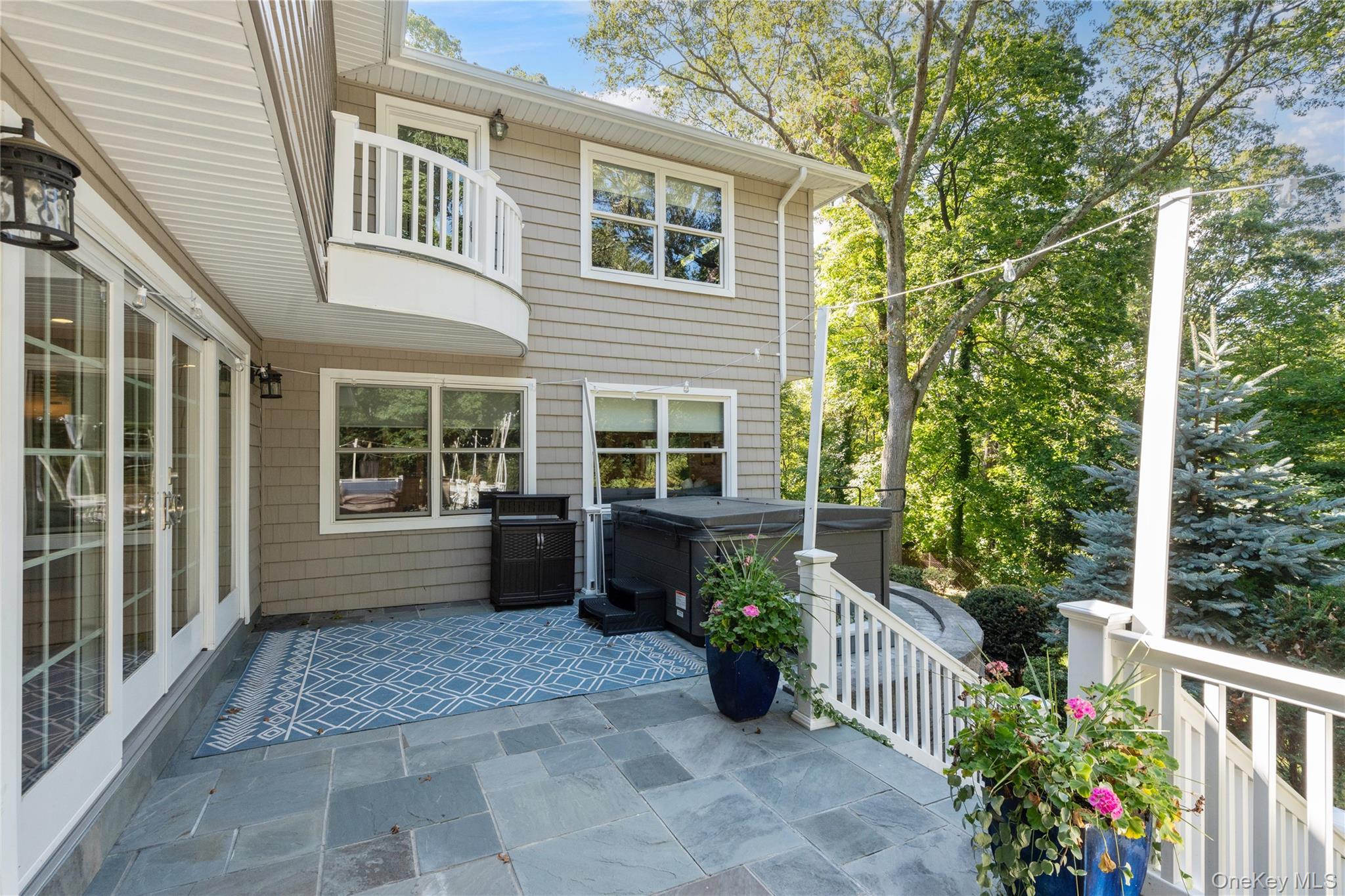 16 Pine Road Syosset, NY 11791 - Photo 34 of 48 Deck off kitchen