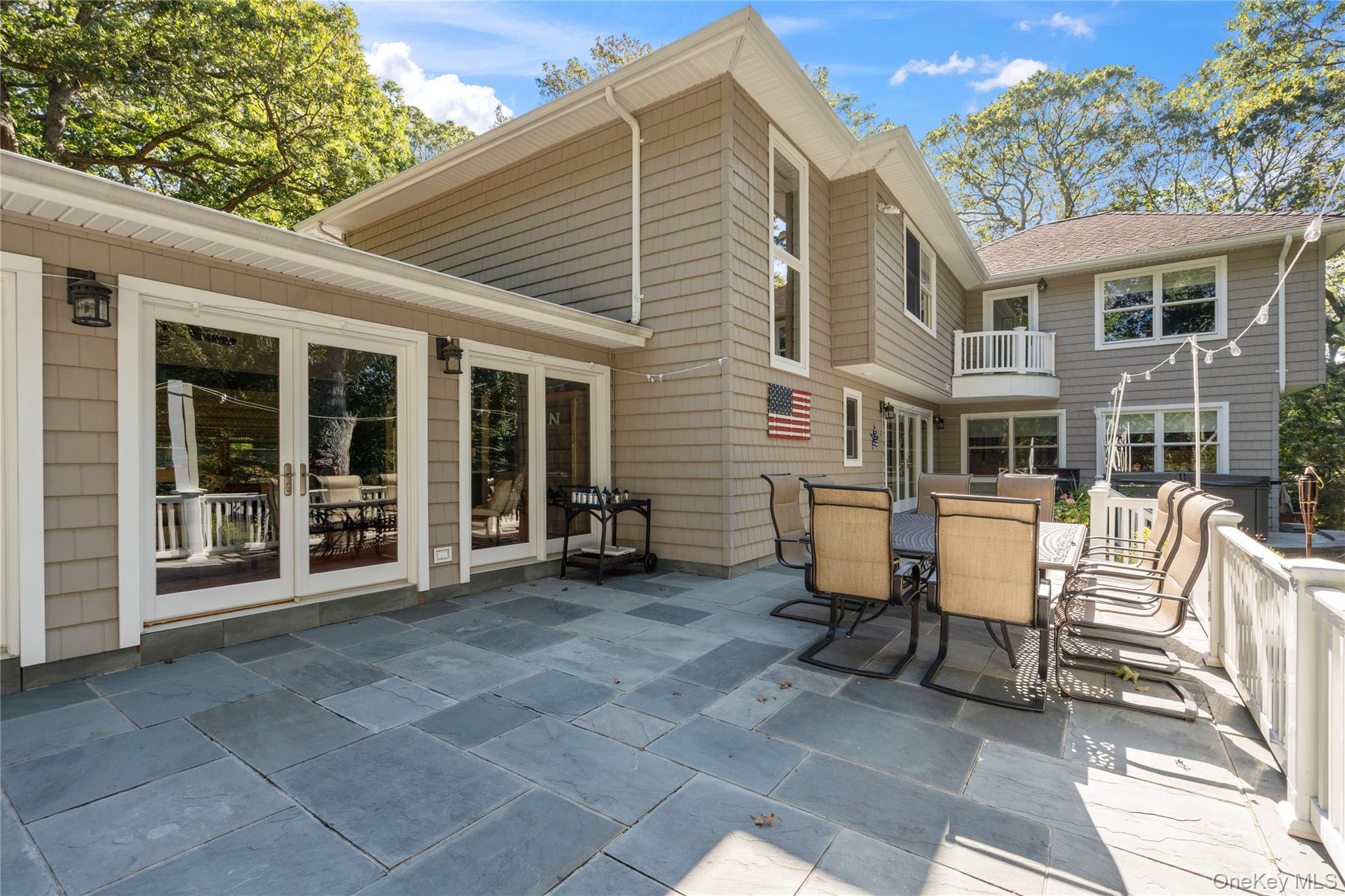 16 Pine Road Syosset, NY 11791 - Photo 35 of 48