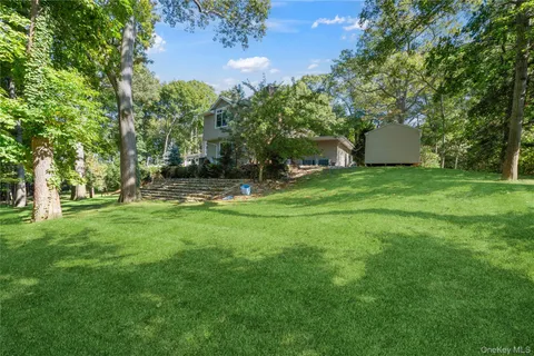 $1,950,000 | 16 Pine Road, Syosset, NY 11791