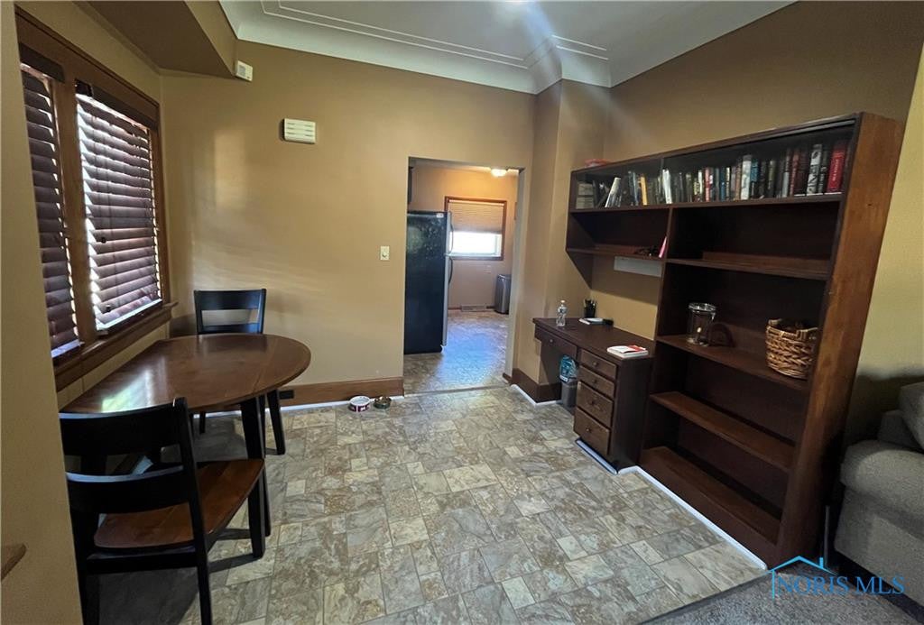 1663 Gilbert Road Toledo, OH 43614 - Photo 8 of 26 DINING ROOM IS WARM & INVITING!