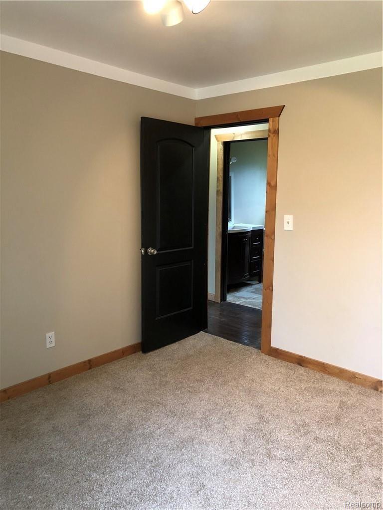 7480 Linden Road Fenton, MI 48430 - Photo 33 of 71 IMG_0940.JPG