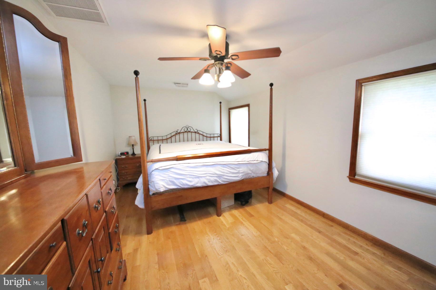 8 Knoll Road Stratford, NJ 08084 - Photo 24 of 45