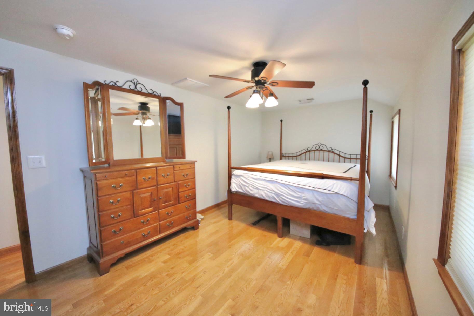 8 Knoll Road Stratford, NJ 08084 - Photo 25 of 45