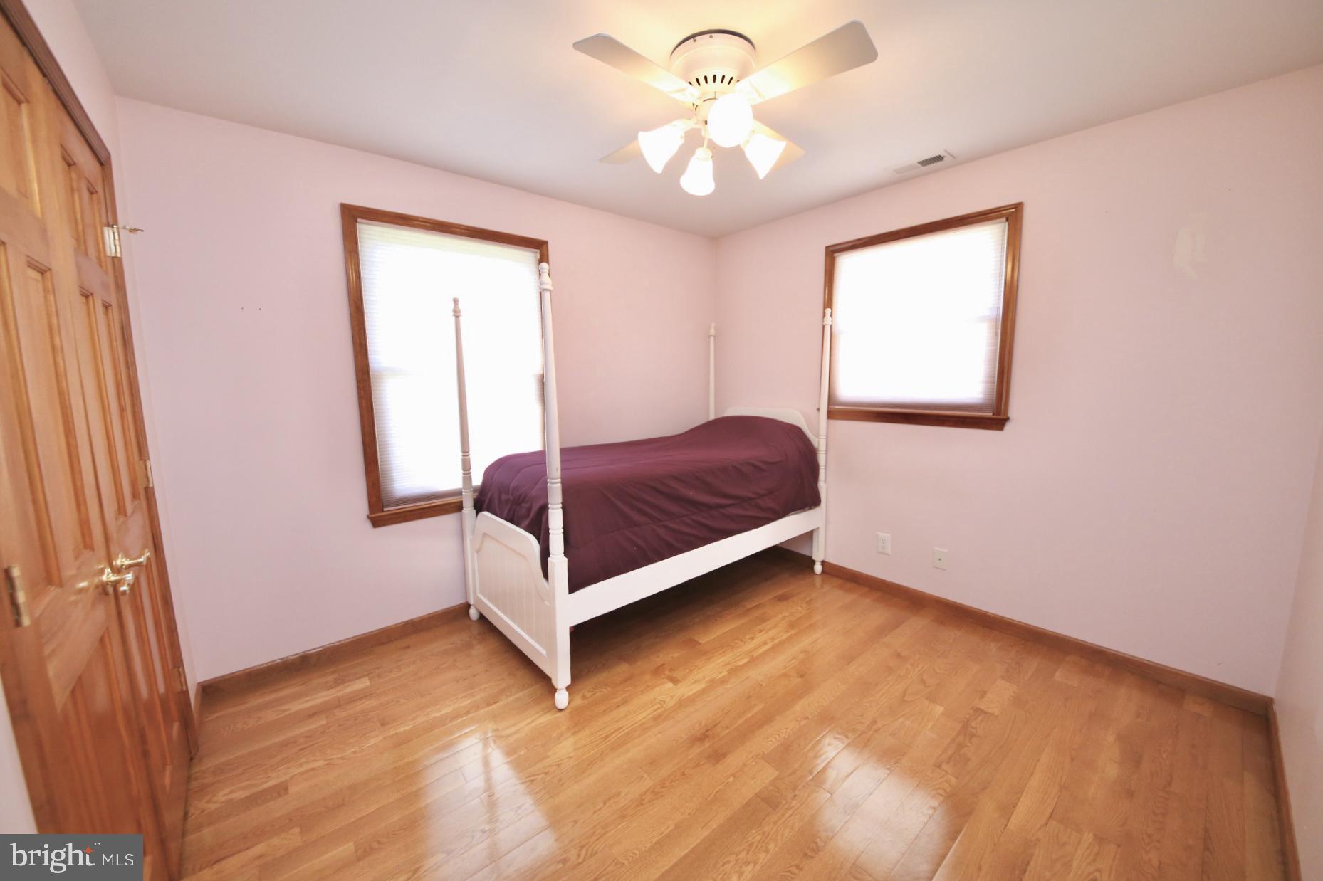 8 Knoll Road Stratford, NJ 08084 - Photo 30 of 45